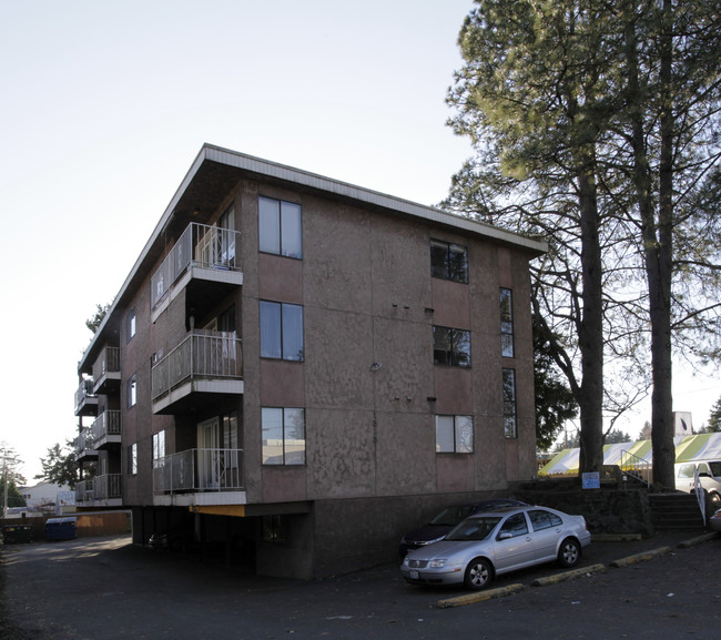 Viking Apartments in Shoreline, WA - Building Photo - Building Photo