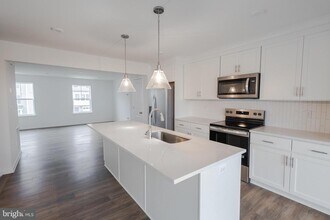 25 Nymph Rd in Inwood, WV - Building Photo - Building Photo