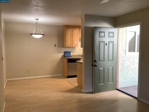 1505 Kirker Pass Rd in Concord, CA - Building Photo - Building Photo