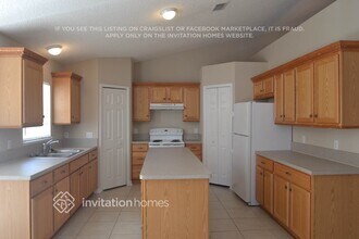 4024 Half Moon Cir in Middleburg, FL - Building Photo - Building Photo