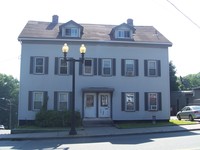 647-649 Main St in Clinton, MA - Foto de edificio - Building Photo