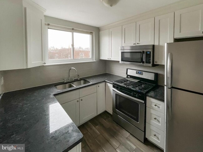 1409 N 76th St in Philadelphia, PA - Building Photo - Building Photo