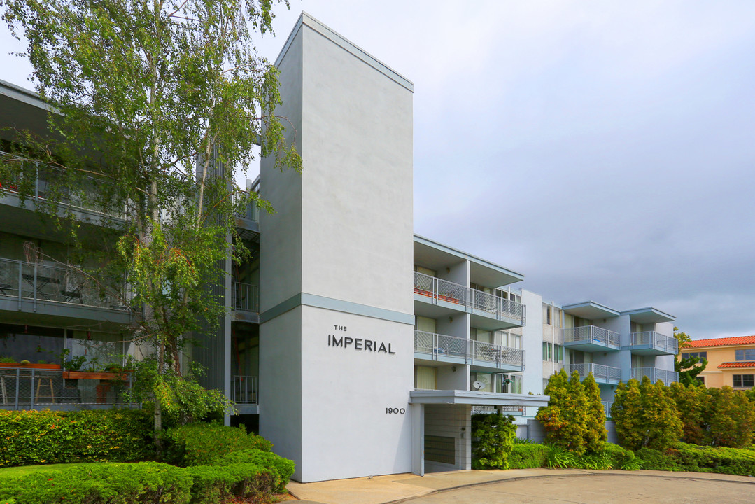 The Imperial in Burlingame, CA - Building Photo