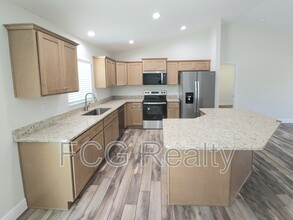 13008 SW 84th Terrace Rd in Ocala, FL - Building Photo - Building Photo