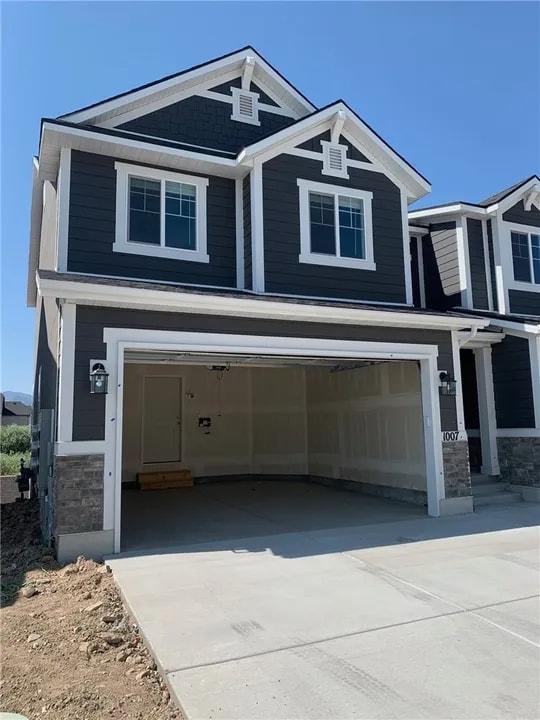 property at 1007 W 40 N