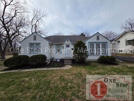1926 S Hardy Ave in Independence, MO - Building Photo