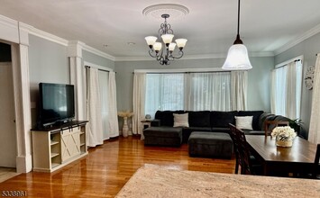 52 Hillcrest Ave-Unit -1 in Lodi, NJ - Building Photo - Building Photo