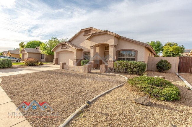 property at 2042 E Smoke Tree Rd