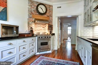 131 N Carolina Ave SE in Washington, DC - Building Photo - Building Photo