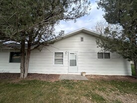 2974 E 3400 N in Twin Falls, ID - Building Photo