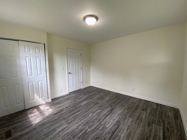 1015 Koehn Dr in Danville, IL - Building Photo - Building Photo