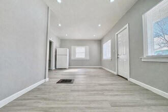 1052 O Brien St in South Bend, IN - Building Photo - Building Photo