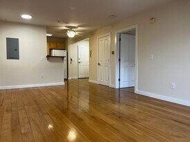 30 S Village Green, Unit 207 in Middlebury, VT - Building Photo