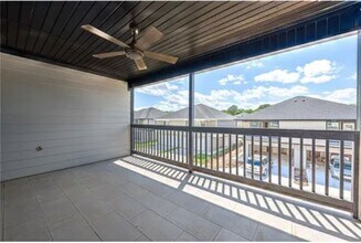 919 S Rupple Rd, Unit 919-2 in Fayetteville, AR - Building Photo - Building Photo