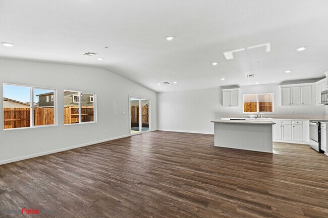 224 Wrightsville Rd in Patterson, CA - Building Photo - Building Photo