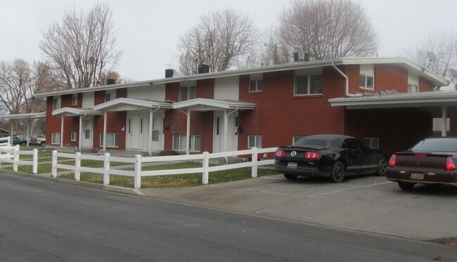 212 Juniper St N in Twin Falls, ID - Building Photo - Building Photo
