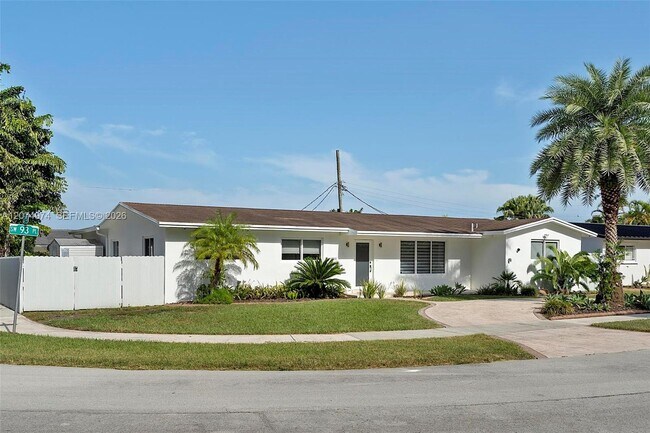 property at 6304 SW 93rd Pl