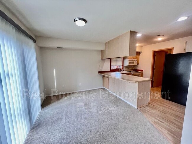 3117 154th St SW in Lynnwood, WA - Foto de edificio - Building Photo