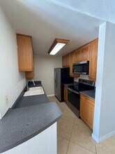 6151 Rancho Mission Rd in San Diego, CA - Building Photo - Building Photo