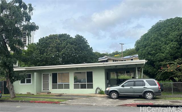 property at 1670 Pensacola St