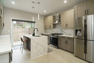 1449 N Myrtlewood St in Philadelphia, PA - Building Photo