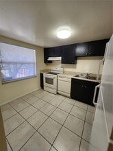 3301 58th Ave S in St. Petersburg, FL - Building Photo - Building Photo