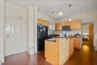 711 W 26th St in Austin, TX - Foto de edificio - Building Photo