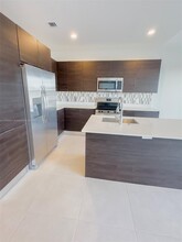 1280 N Flagler Ave in Homestead, FL - Building Photo - Building Photo