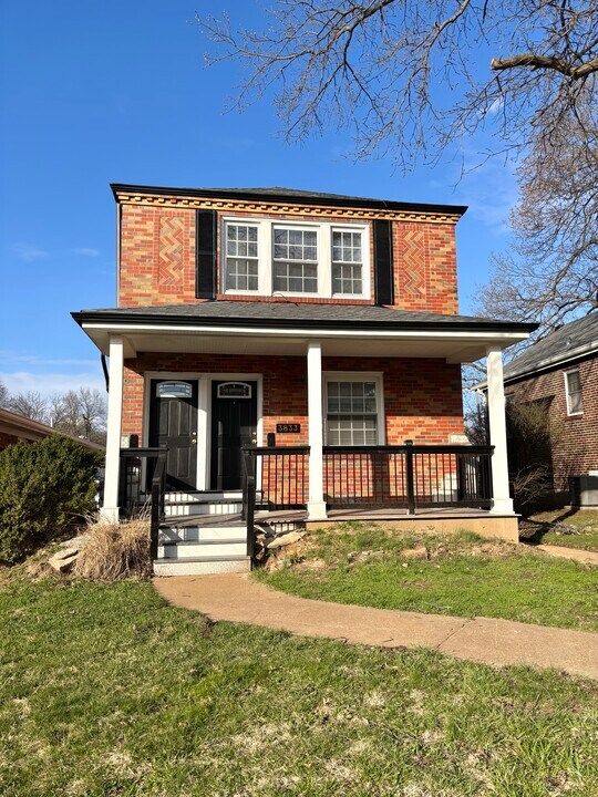 3833 Blow St, Unit 2nd Floor in St. Louis, MO - Building Photo