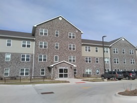 The Arbor at Lindale Trail (55+) Apartamentos