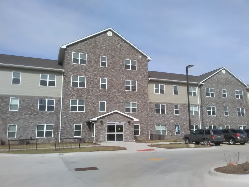 The Arbor at Lindale Trail (55+) in Marion, IA - Building Photo