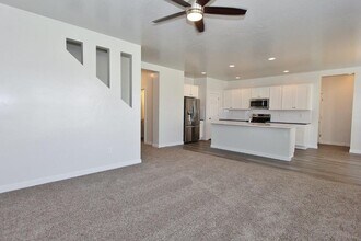 2151 N Bing Ave in Meridian, ID - Building Photo - Building Photo