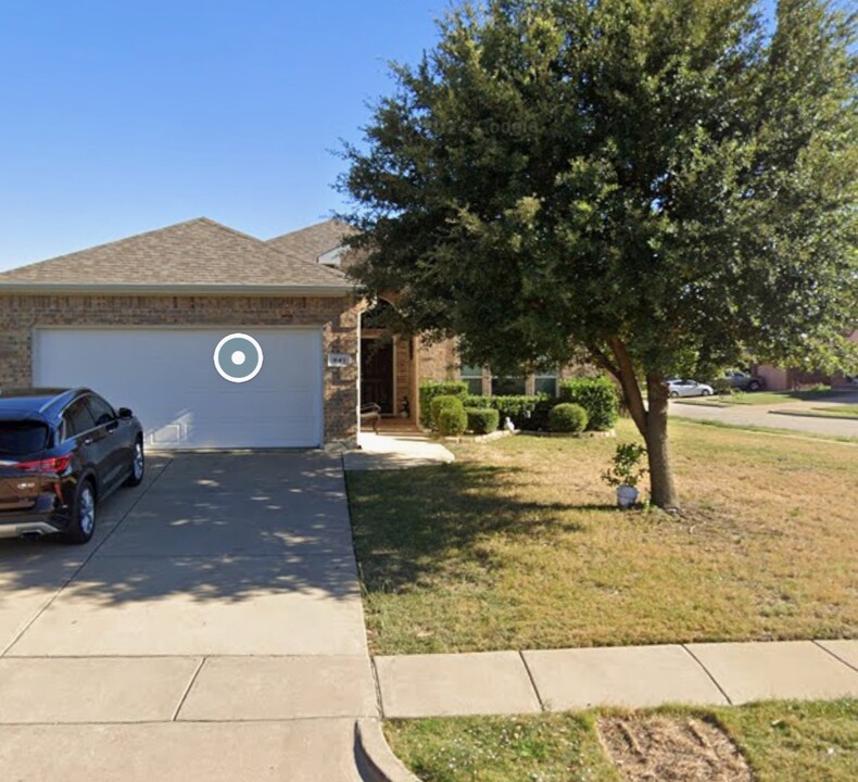 841 Pebblecreek Dr in Burleson, TX - Foto de edificio