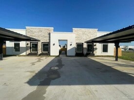 27 Selena St in Mission, TX - Building Photo