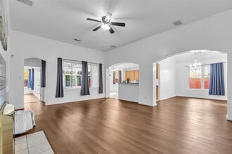 8506 Willancy Ln in Houston, TX - Building Photo - Building Photo