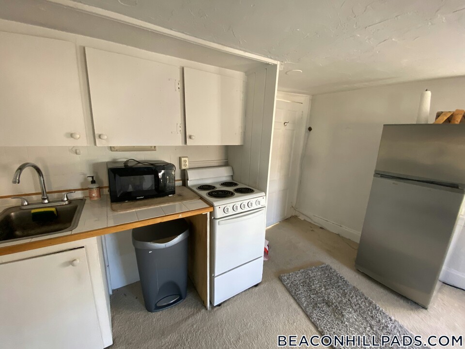 58 Anderson St in Boston, MA - Building Photo