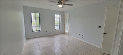 5233 Treetops Dr in Naples, FL - Building Photo - Building Photo