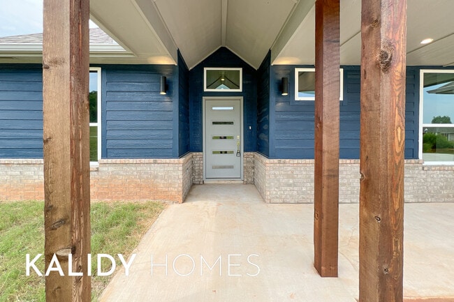 17859 Salem Rd in Choctaw, OK - Building Photo - Building Photo