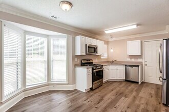 10021 Northwoods Forest Dr in Charlotte, NC - Building Photo - Building Photo