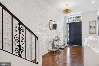 240 10th St NE in Washington, DC - Building Photo - Building Photo