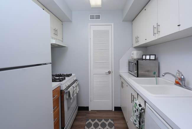 88 W 50 S in Centerville, UT - Building Photo - Building Photo