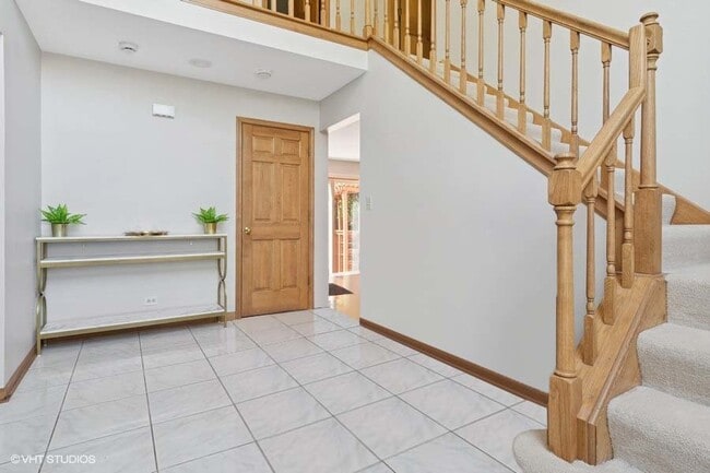 970 Amberwood Cir in Naperville, IL - Building Photo - Building Photo