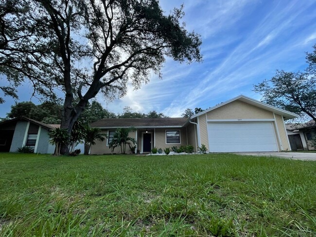 property at 1807 Lk Crst Ave