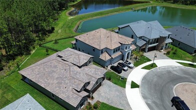 35335 Big Hawk Dr in Zephyrhills, FL - Building Photo - Building Photo