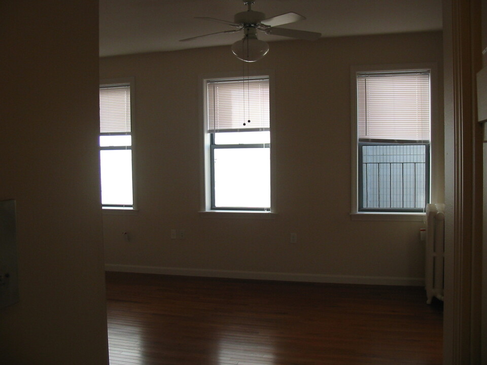 49 Burbank St, Unit #19 in Boston, MA - Foto de edificio