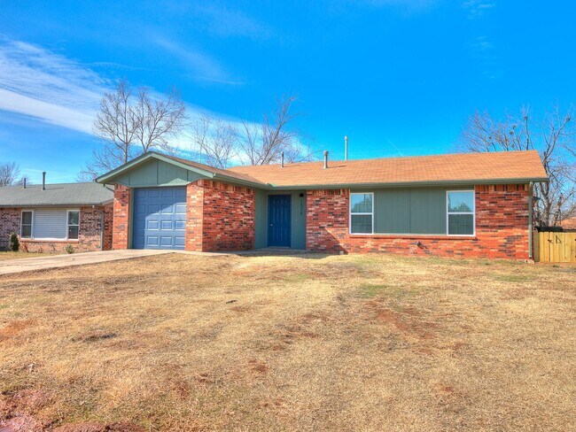 1516 Pecan Grove St in Tecumseh, OK - Building Photo - Building Photo