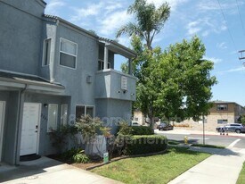 2203 Howard Ave in San Diego, CA - Building Photo
