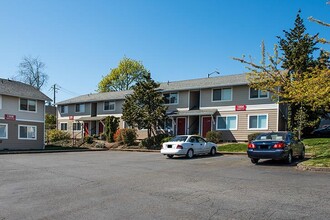 Parkview Apartments in Salem, OR - Foto de edificio - Building Photo