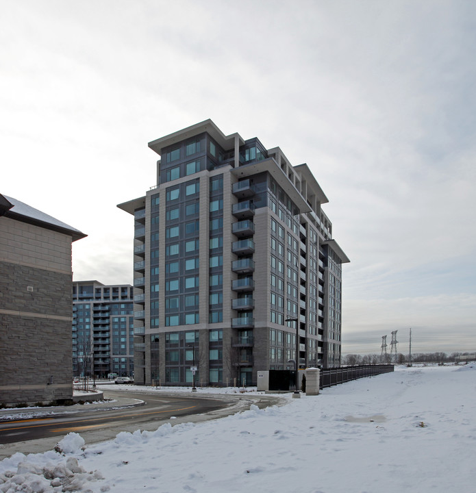 233 S Park Rd in Markham, ON - Building Photo