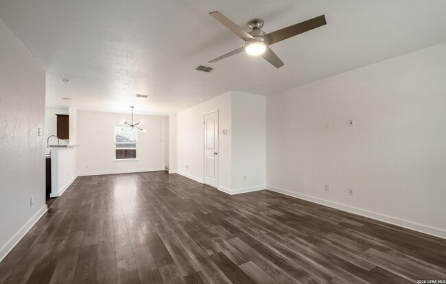 7322 Bowdre in San Antonio, TX - Building Photo - Building Photo